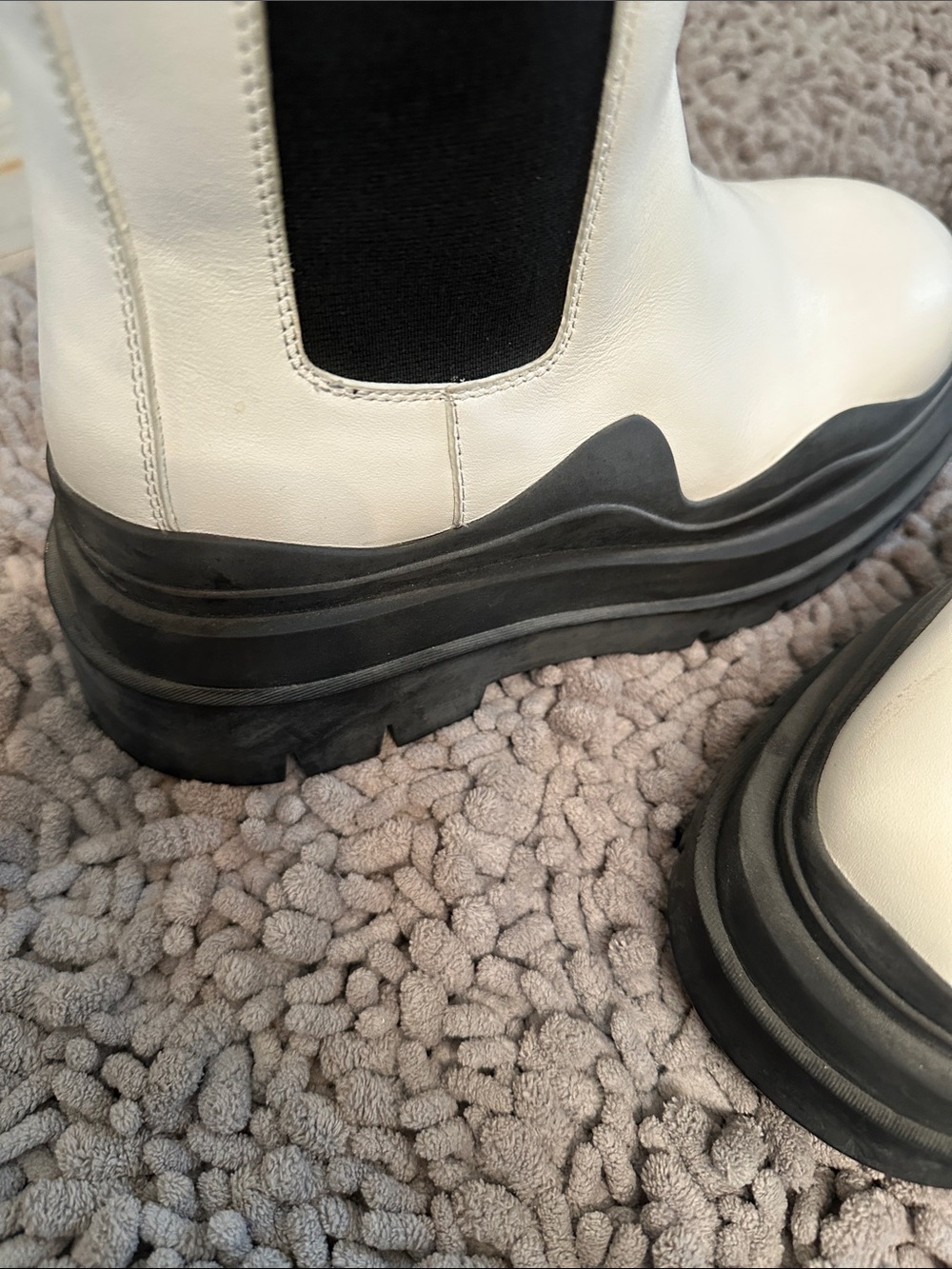 EUC Bottega Veneta Tire Boots White Platform Boots with Black Panels EU 39 US 8 - Picture 5 of 6
